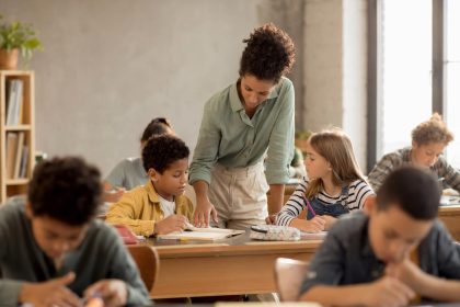 École durable : relier écologie, énergie et justice sociale locale